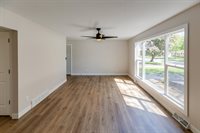 1203 10th Avenue NE, Brainerd, MN 56401