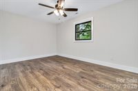 4 Barnes Road, Asheville, NC 28803