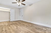 4 Barnes Road, Asheville, NC 28803