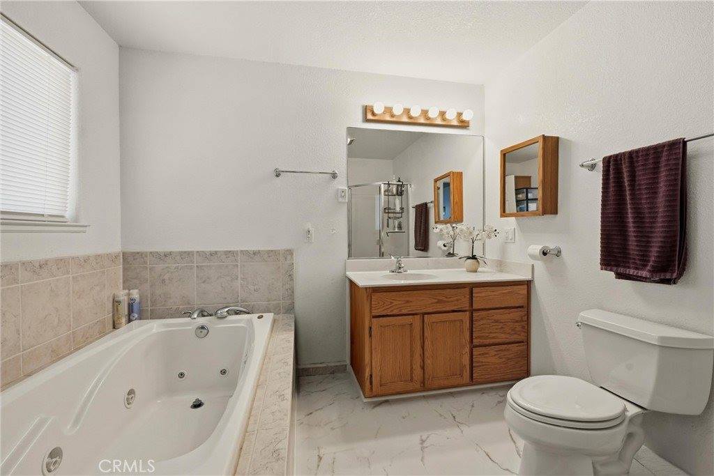 18685 Oak Grove, Hidden Valley Lake, CA 95467