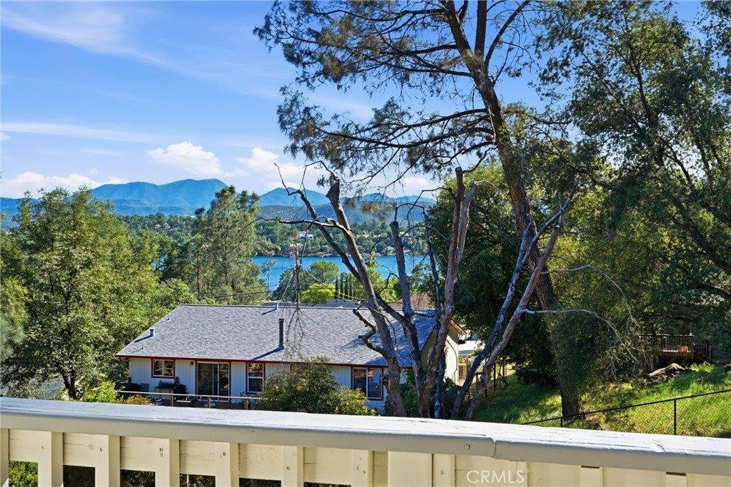 18685 Oak Grove, Hidden Valley Lake, CA 95467