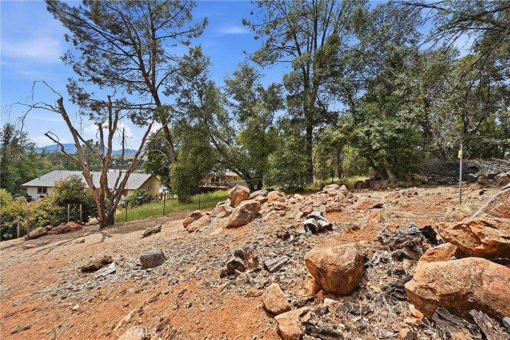 18685 Oak Grove, Hidden Valley Lake, CA 95467