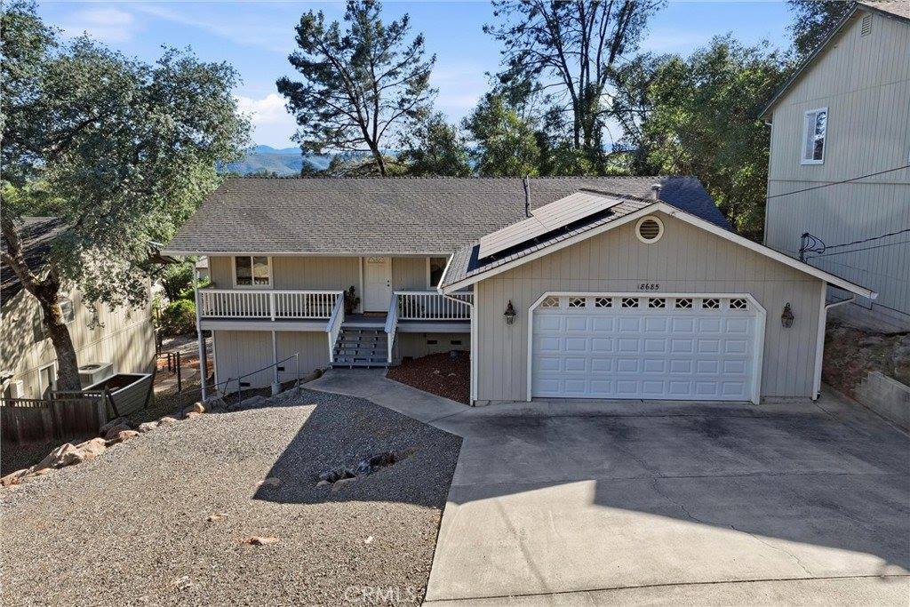 18685 Oak Grove, Hidden Valley Lake, CA 95467