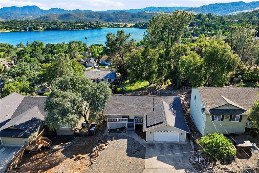18685 Oak Grove, Hidden Valley Lake, CA 95467