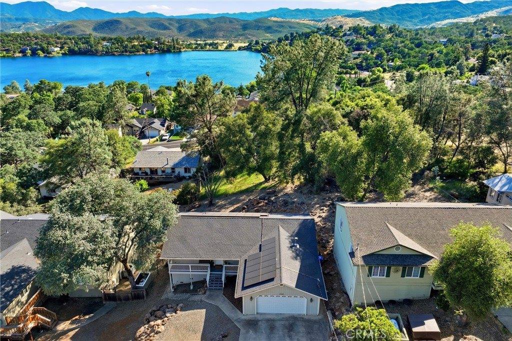 18685 Oak Grove, Hidden Valley Lake, CA 95467