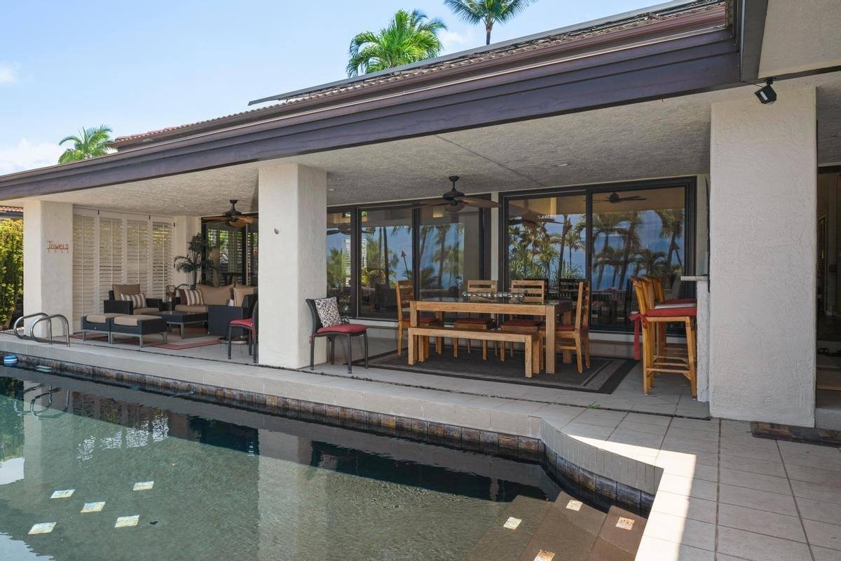 78-6835 Keaupuni St, Kailua Kona, HI 96740