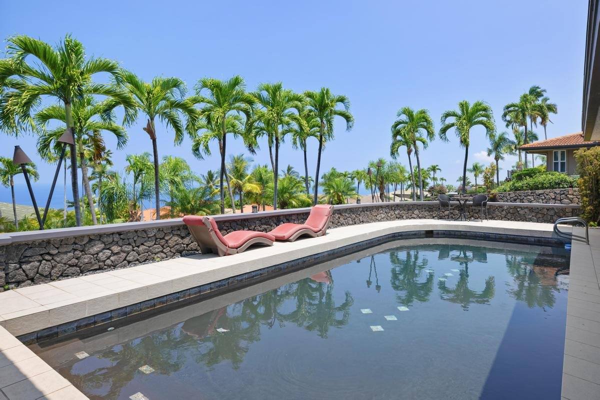 78-6835 Keaupuni St, Kailua Kona, HI 96740