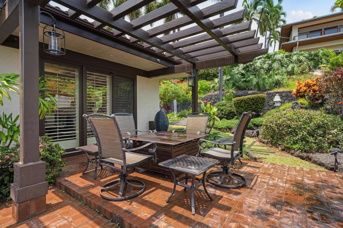 78-6835 Keaupuni St, Kailua Kona, HI 96740