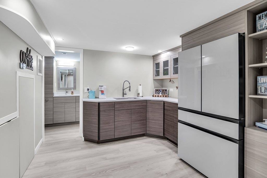 105 Lakeview Street, Southwick, MA 01077