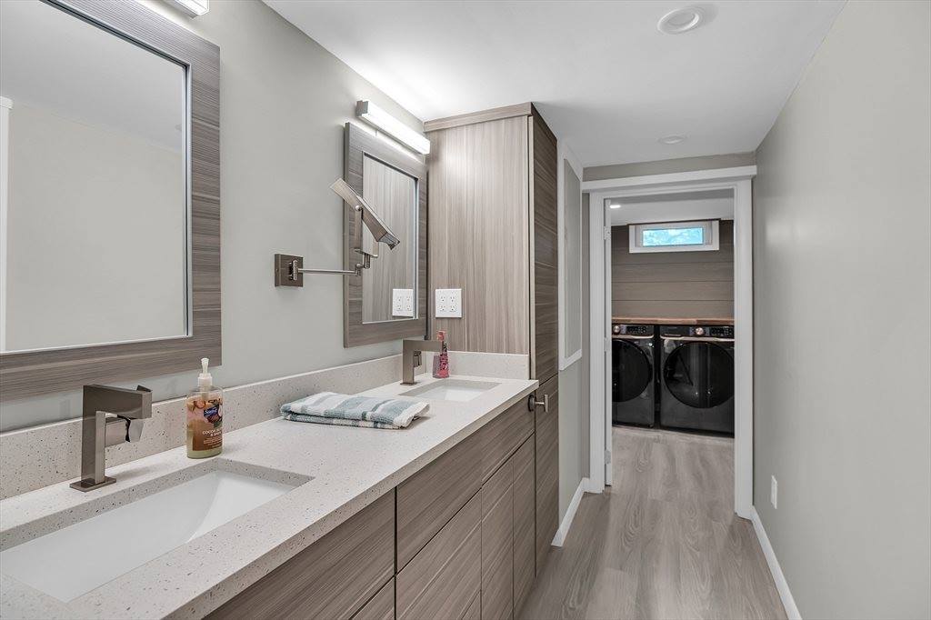 105 Lakeview Street, Southwick, MA 01077