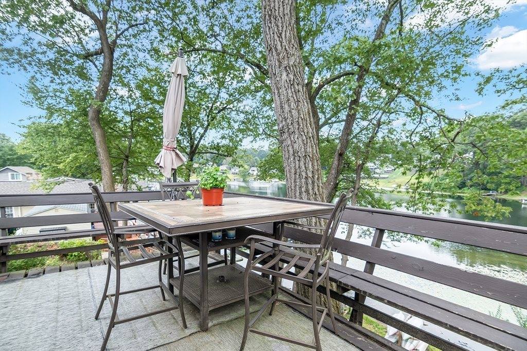 105 Lakeview Street, Southwick, MA 01077