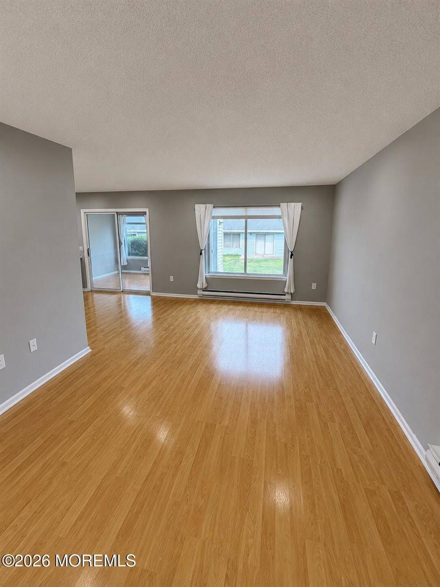 120B Ironwood Plaza, Monroe, NJ 08831
