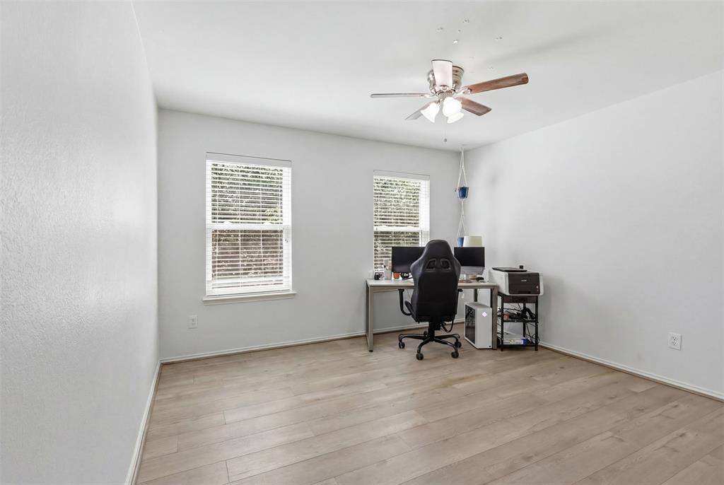 5976 Saddle Flap Drive, Fort Worth, TX 76179