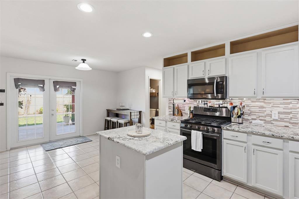 5976 Saddle Flap Drive, Fort Worth, TX 76179