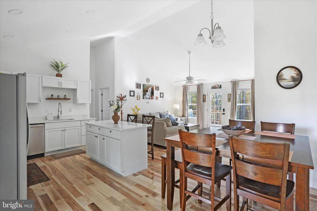 598 Crab Apple Road, Mt Jackson, VA 22842
