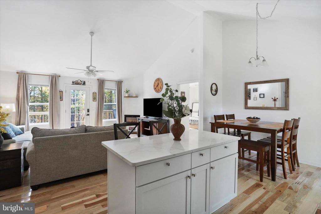 598 Crab Apple Road, Mt Jackson, VA 22842