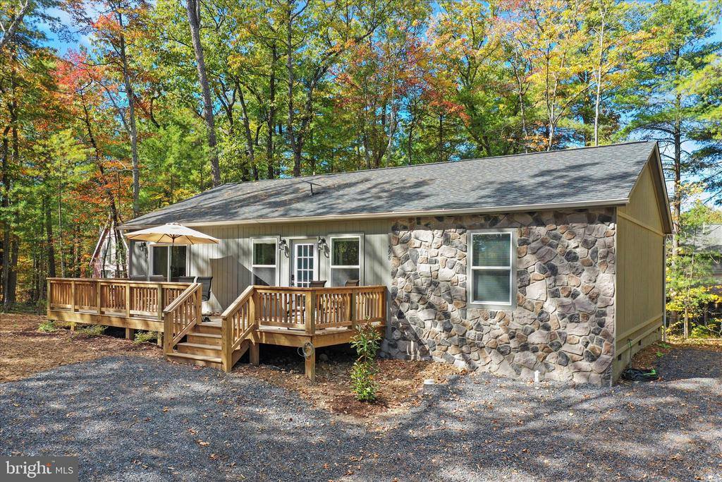 598 Crab Apple Road, Mt Jackson, VA 22842