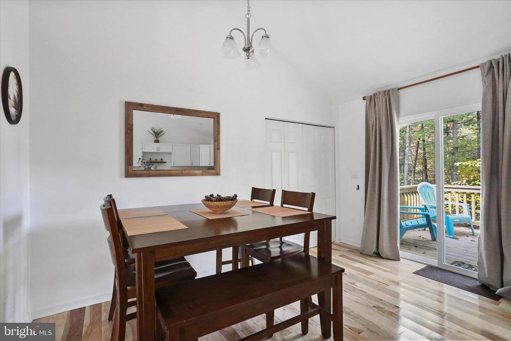 598 Crab Apple Road, Mt Jackson, VA 22842