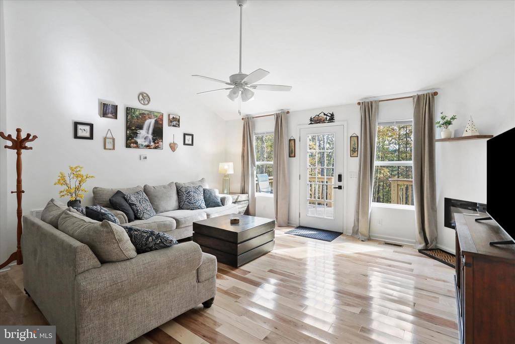 598 Crab Apple Road, Mt Jackson, VA 22842