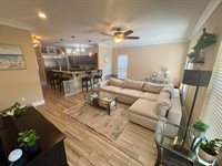 1188 French Quarter Way, Fort Walton Beach, FL 32547