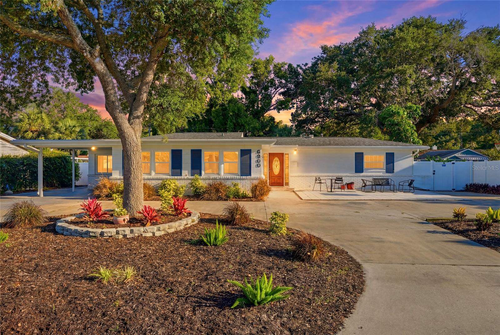 6900 10TH Avenue North, Saint Petersburg, FL 33710