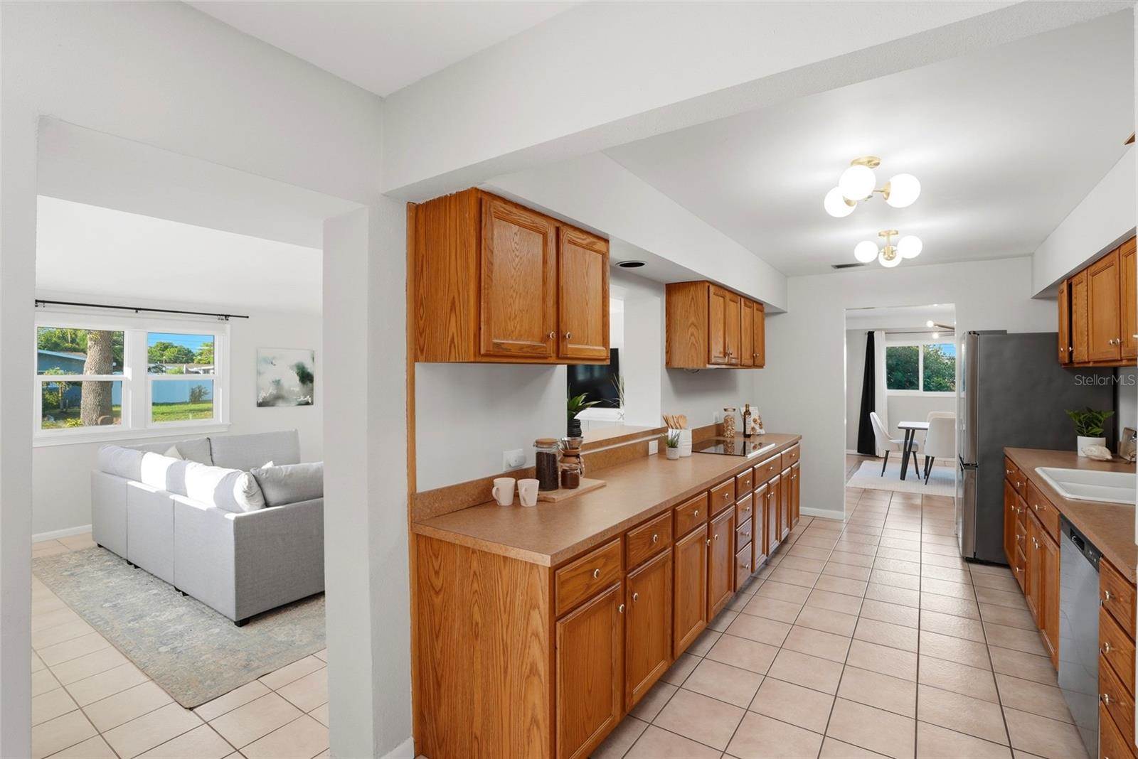 6900 10TH Avenue North, Saint Petersburg, FL 33710