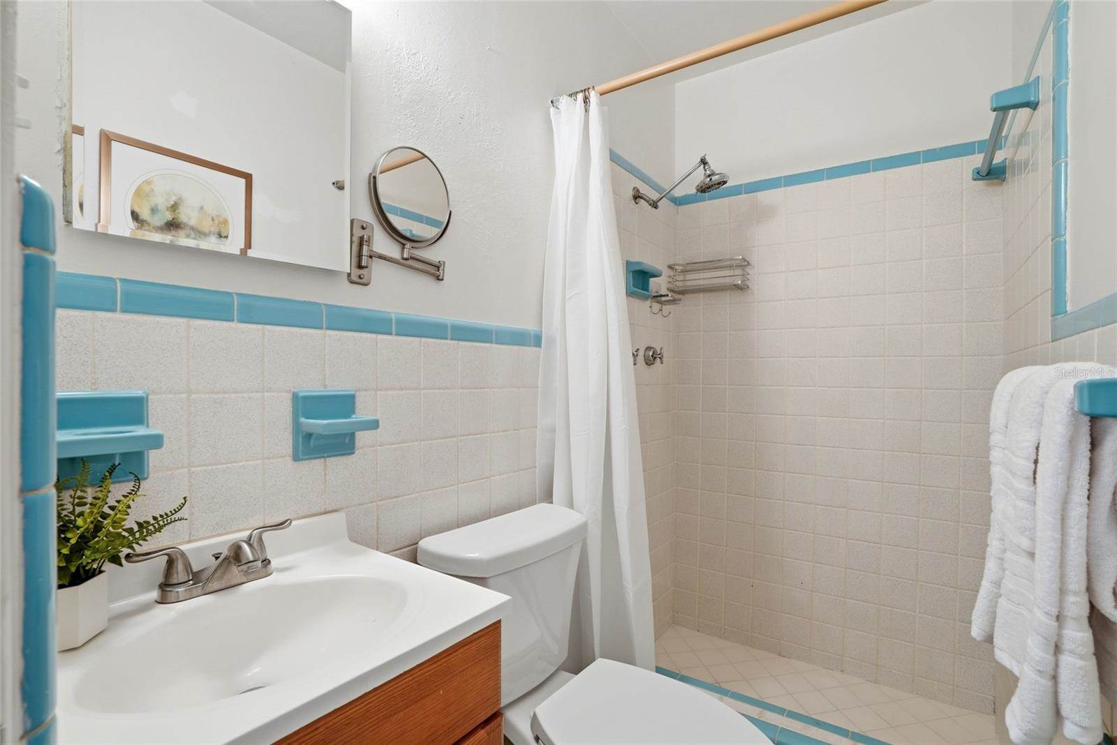 6900 10TH Avenue North, Saint Petersburg, FL 33710
