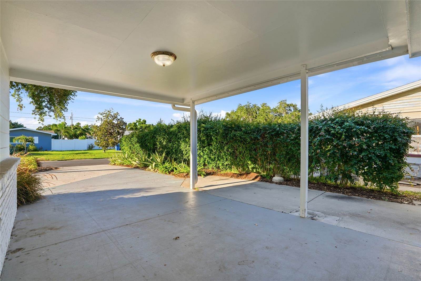 6900 10TH Avenue North, Saint Petersburg, FL 33710