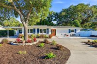 6900 10TH Avenue North, Saint Petersburg, FL 33710