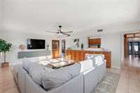 6900 10TH Avenue North, Saint Petersburg, FL 33710