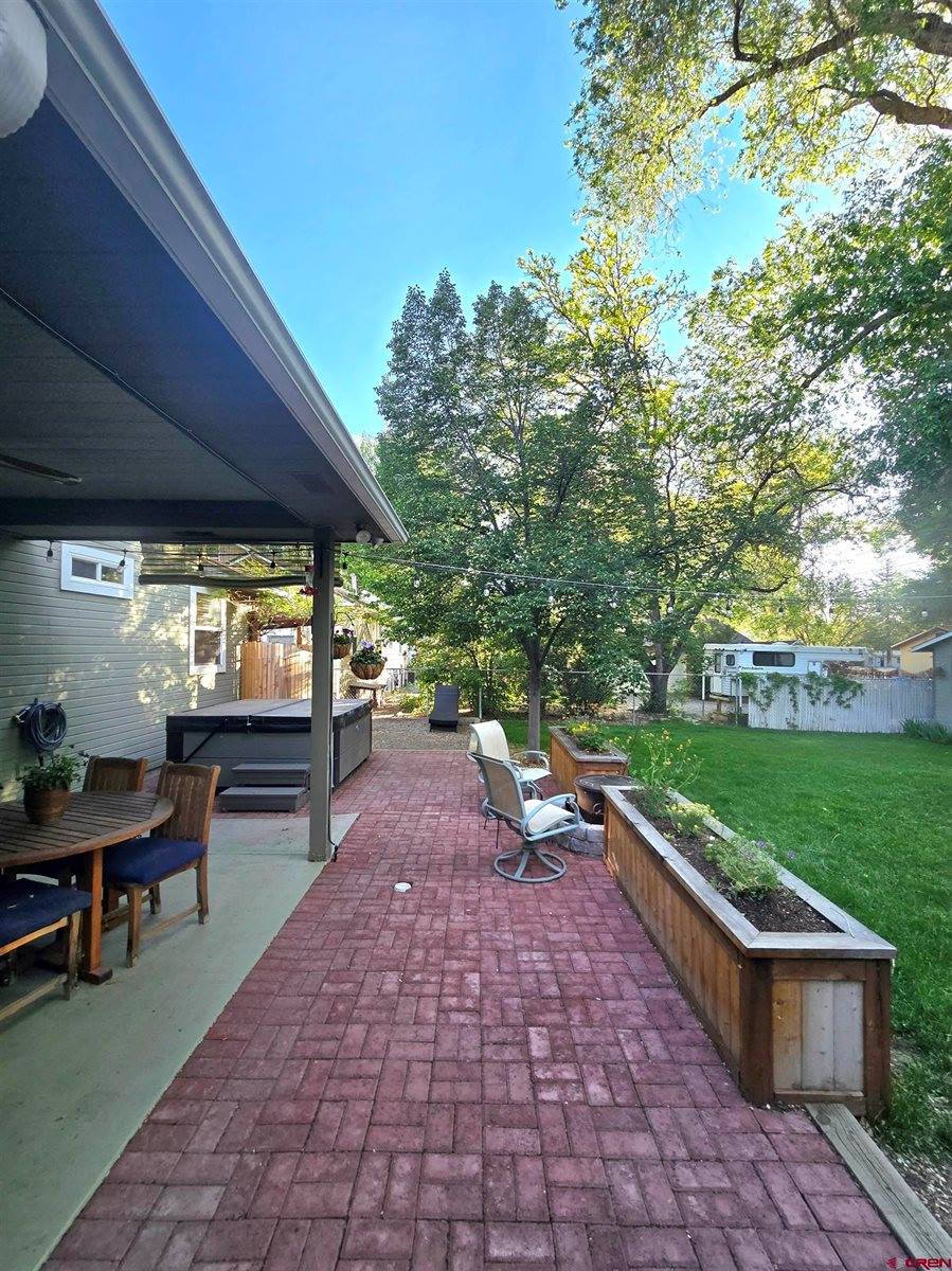 1227 S 2nd Street, Montrose, CO 81401