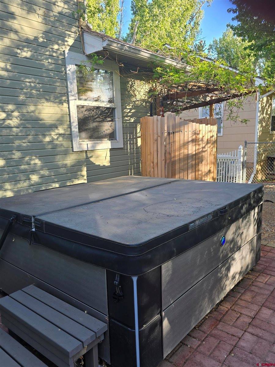 1227 S 2nd Street, Montrose, CO 81401
