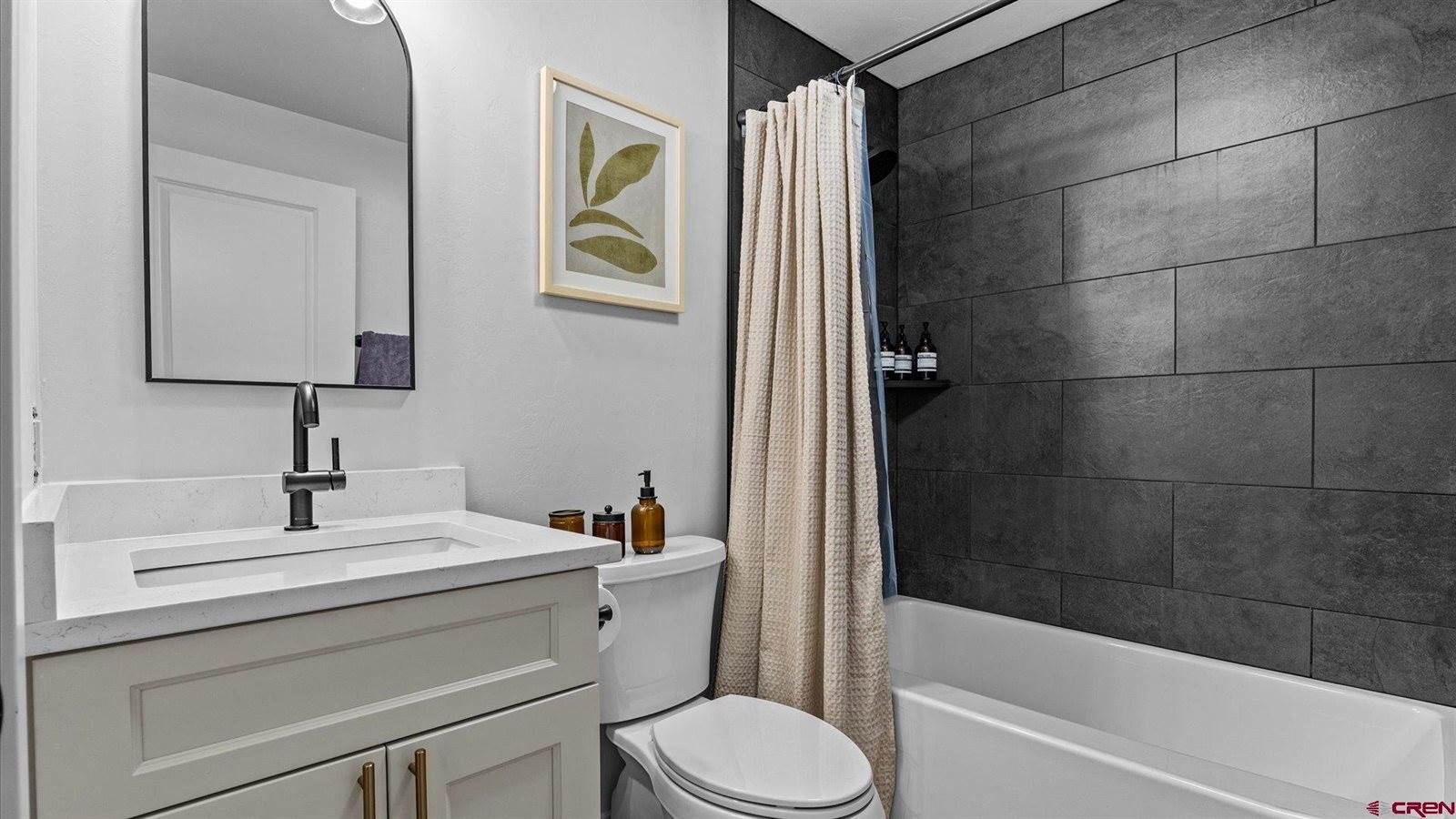 801 S Cascade Avenue, Montrose, CO 81401