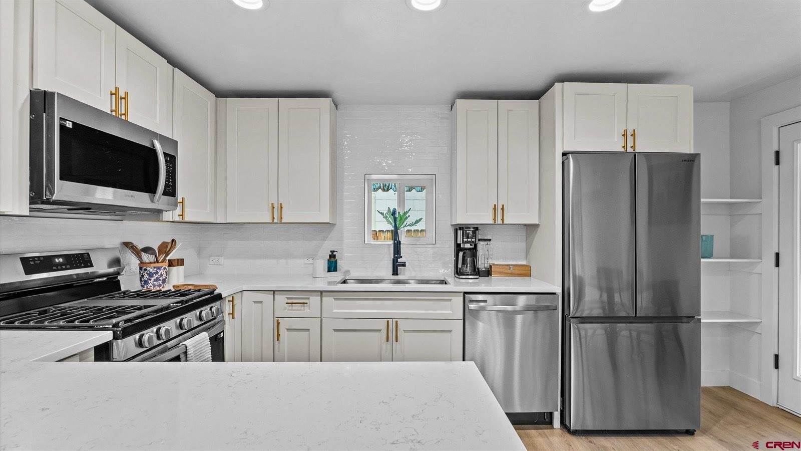 801 S Cascade Avenue, Montrose, CO 81401