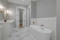 100 Sanctuary Lane, Lafayette, LA 70506