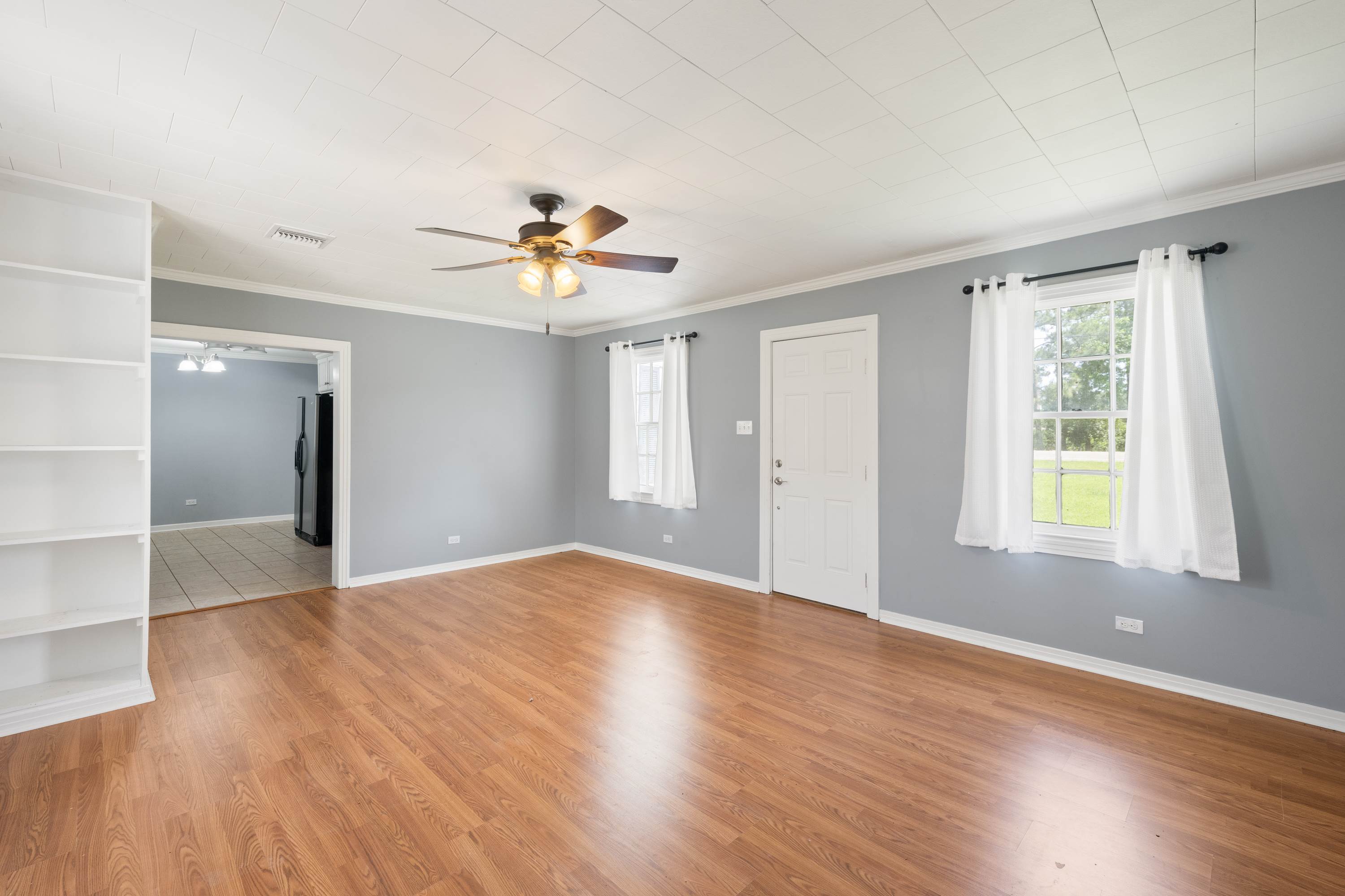 524 Loreauville Rd, New Iberia, LA 70563
