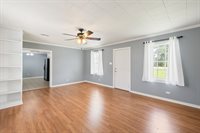 524 Loreauville Rd, New Iberia, LA 70563