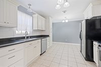 524 Loreauville Rd, New Iberia, LA 70563