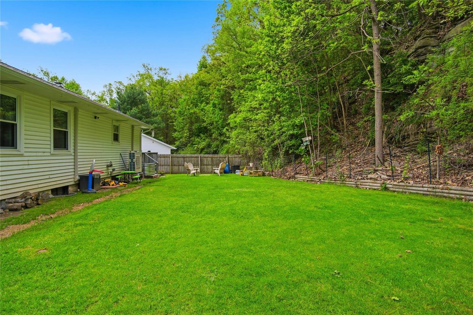 2024 Ford Road, Endicott, NY 13760