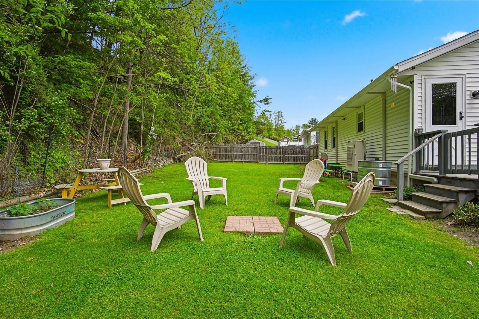 2024 Ford Road, Endicott, NY 13760