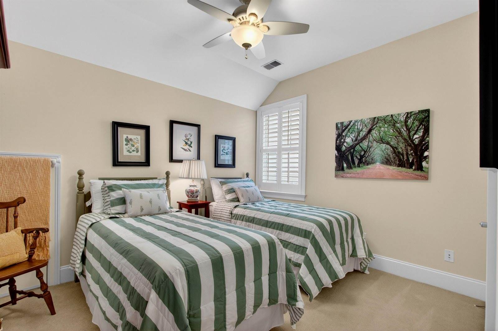 142 Donning Drive, Summerville, SC 29483