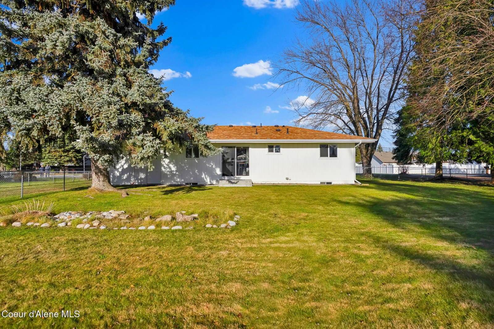 1810 West Honeysuckle Ave, Hayden, ID 83835