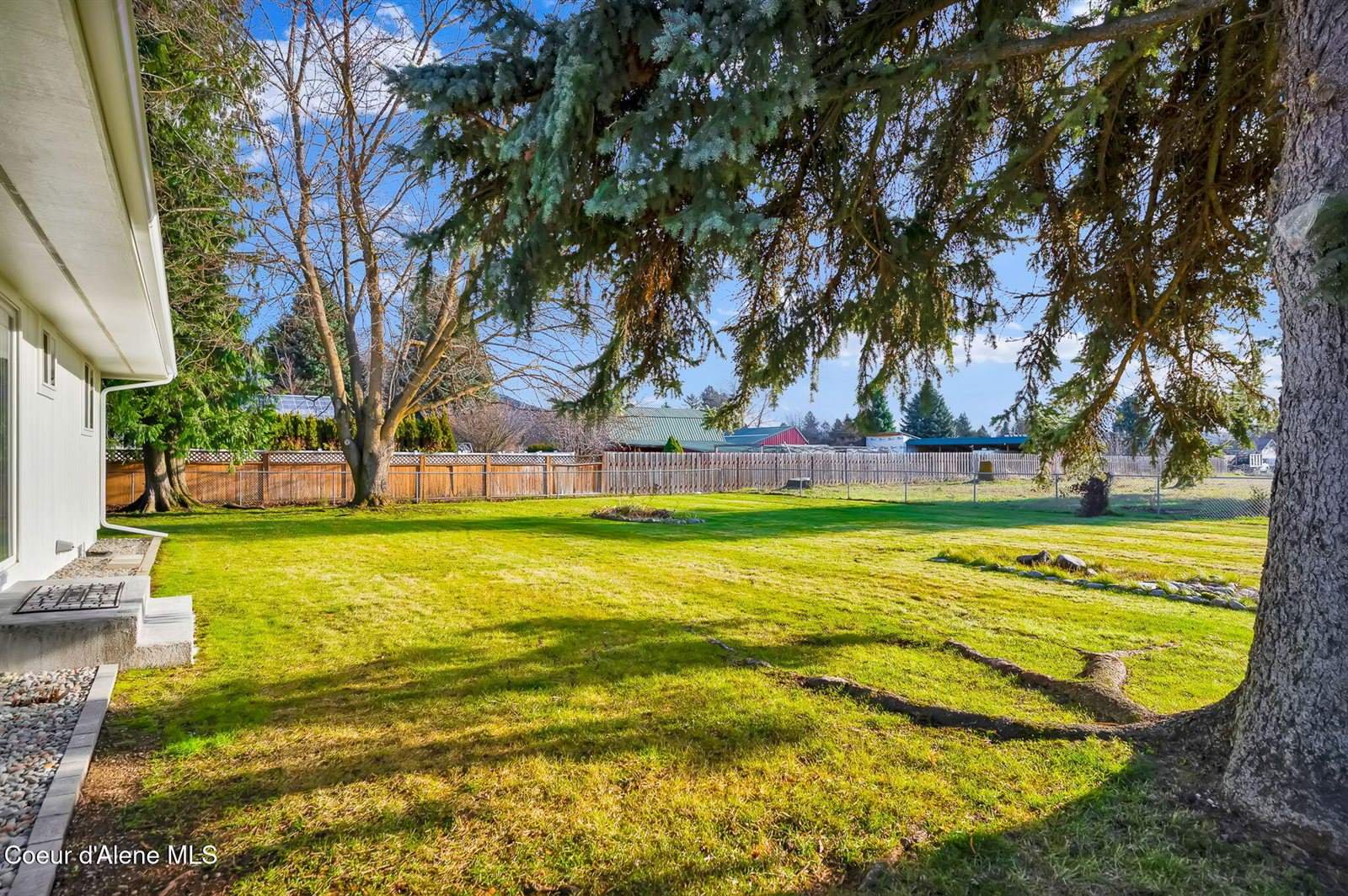 1810 West Honeysuckle Ave, Hayden, ID 83835