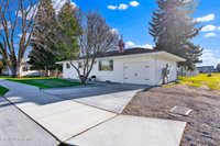 1810 West Honeysuckle Ave, Hayden, ID 83835