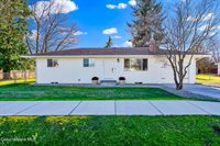 1810 West Honeysuckle Ave, Hayden, ID 83835