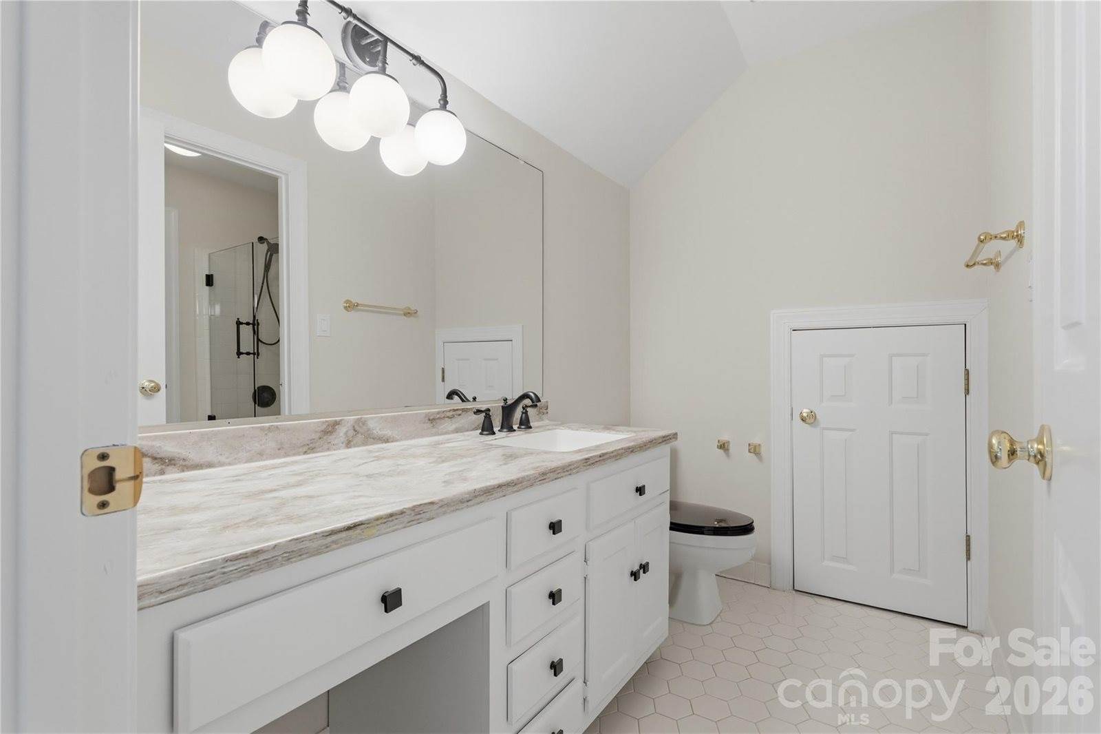 10205 Balmoral Circle, Charlotte, NC 28210