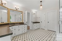 10205 Balmoral Circle, Charlotte, NC 28210