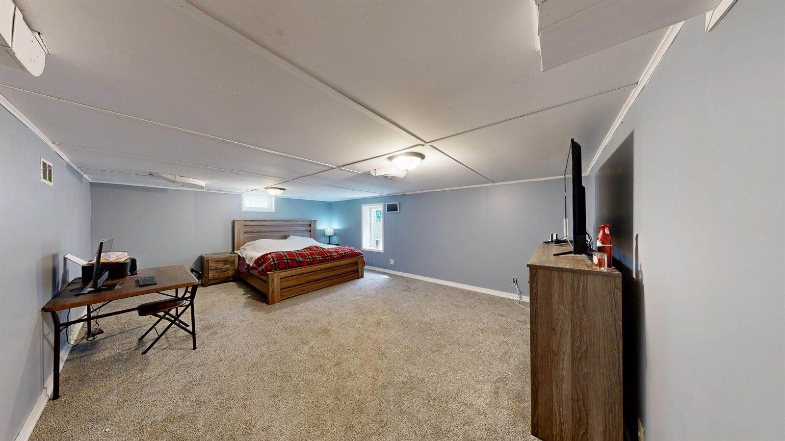 2159 Farnam St, La Crosse, WI 54601
