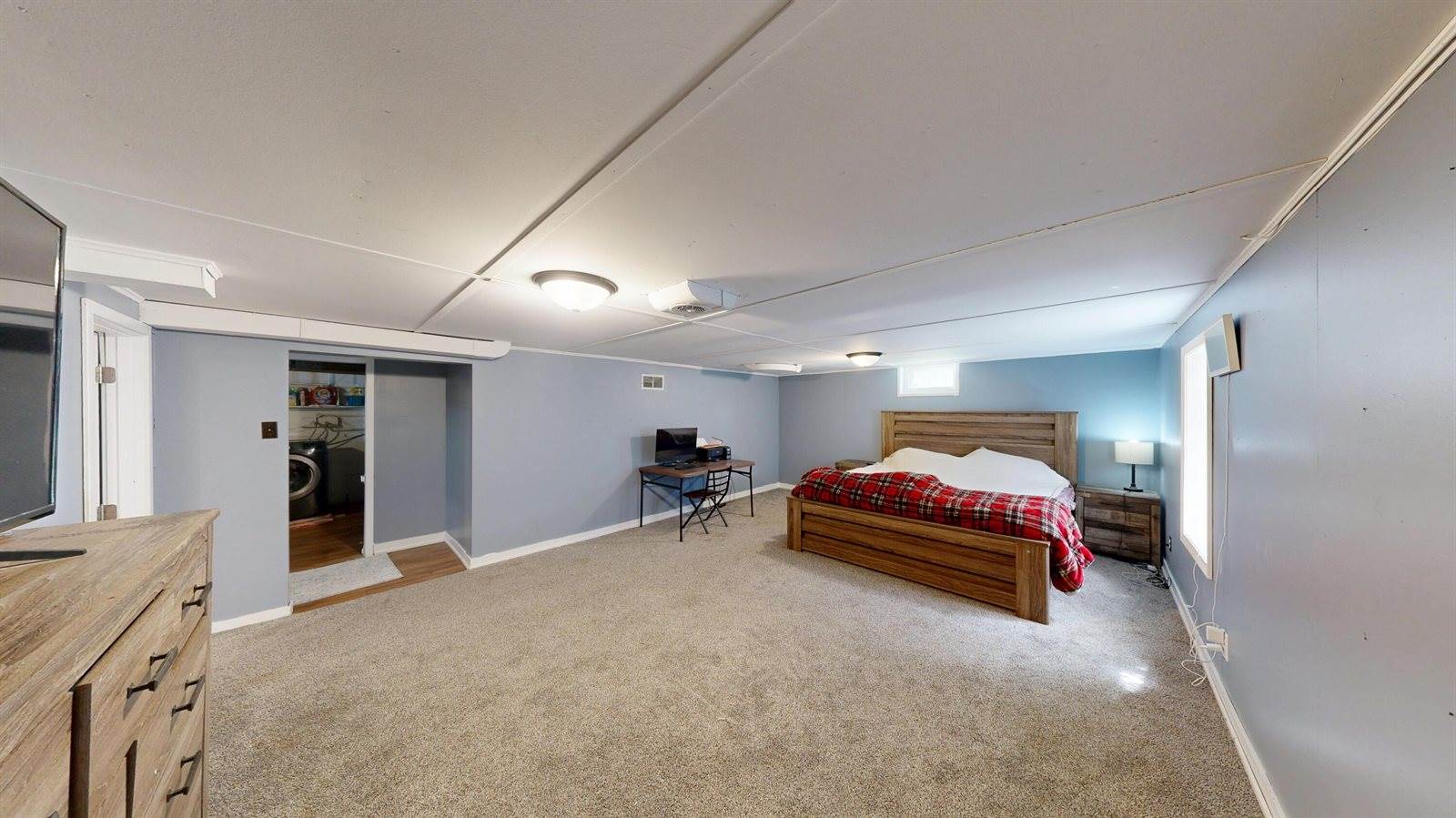 2159 Farnam St, La Crosse, WI 54601