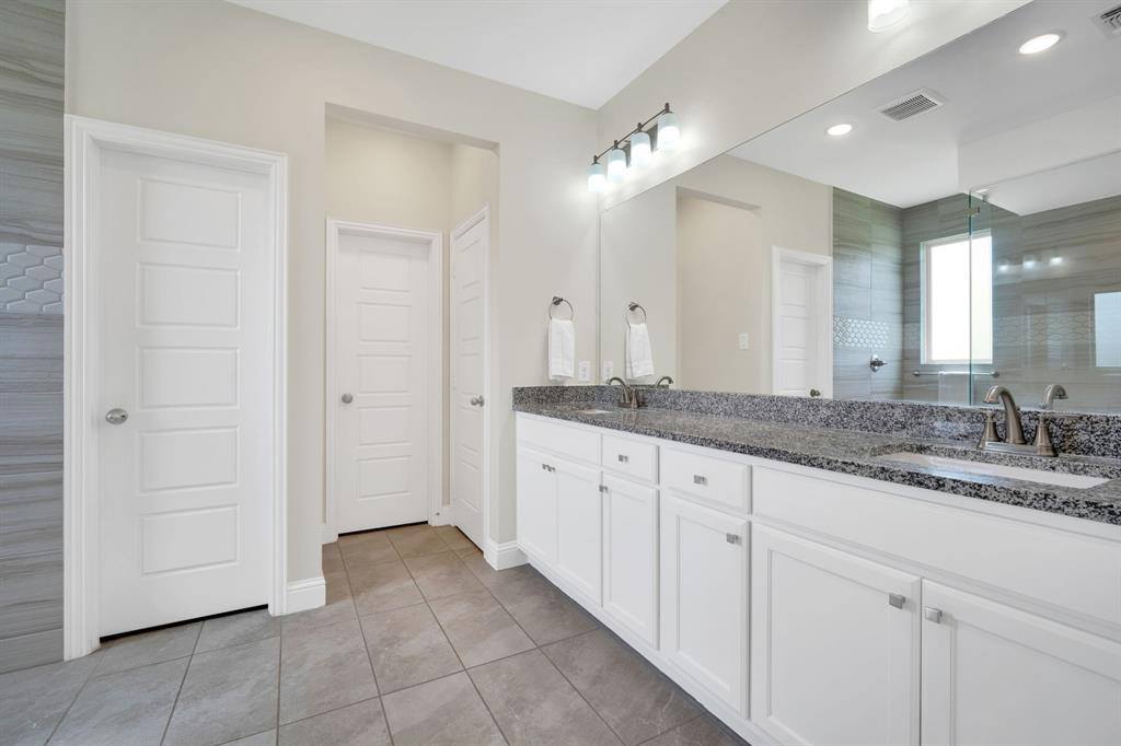 1601 Bearpath Way, Gunter, TX 75058